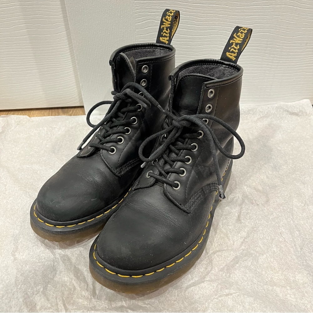 Dr. Martens 1460 8-Eye Boot Waterproof